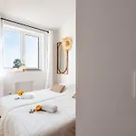 Luna Vi4339 By Riviera Homes 别墅